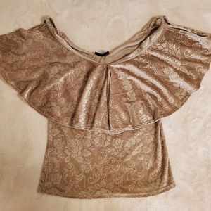 WOMEN TOP